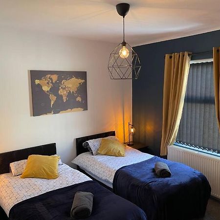 Luxury Accommodation. Wallasey Exteriör bild