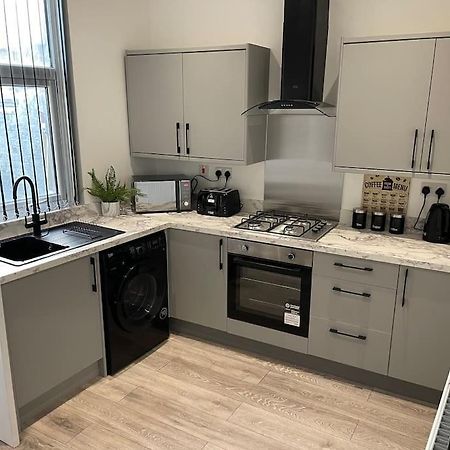 Luxury Accommodation. Wallasey Exteriör bild